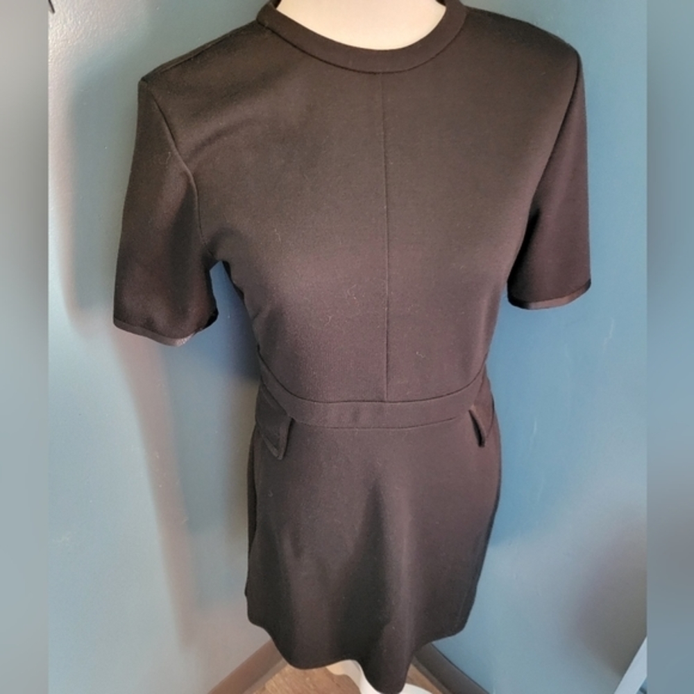 TopShop size 6 LBD black short dress‎